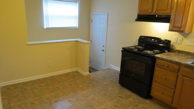 Building Photo - 1741 Ripplebrook Rd