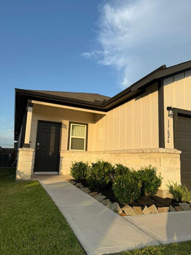 Foto del edificio - 17626 Chisel Plow Dr