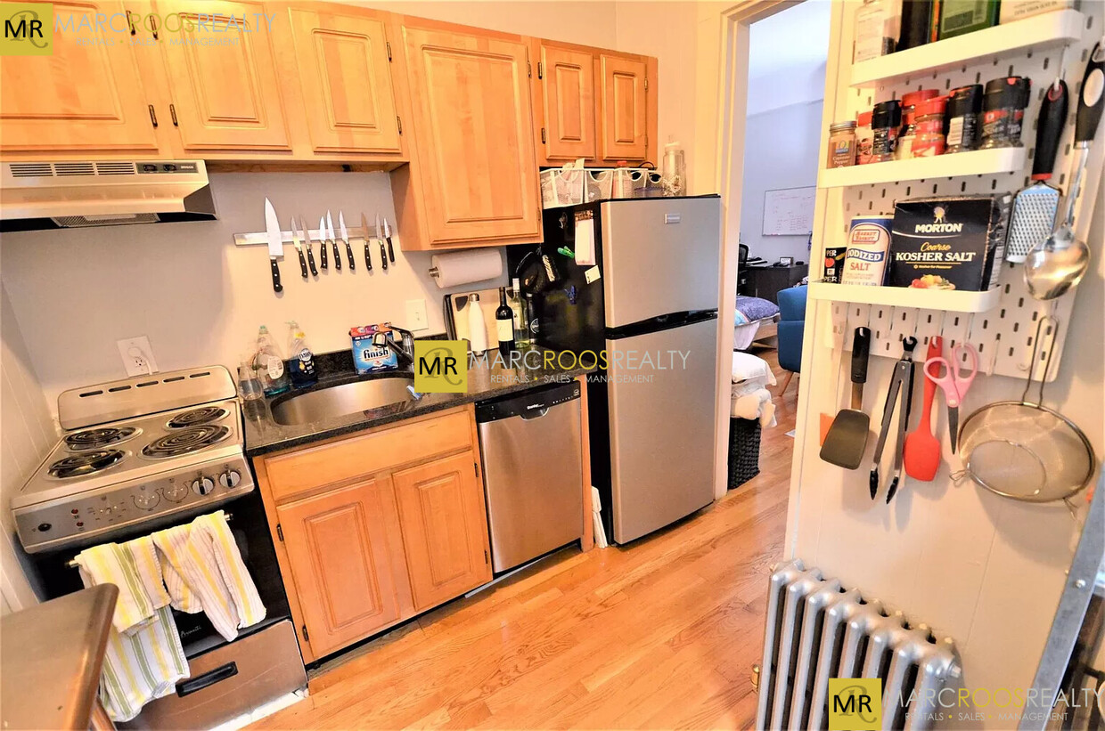 Foto principal - 841 Beacon St