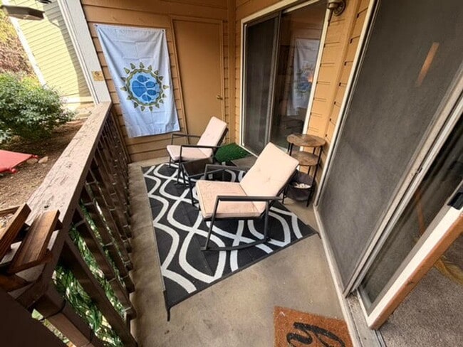 Building Photo - 2890 Shadow Creek Dr