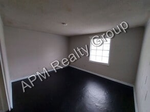 Building Photo - 2710 Howell Ct