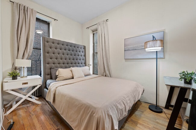 Building Photo - 690 9th Ave