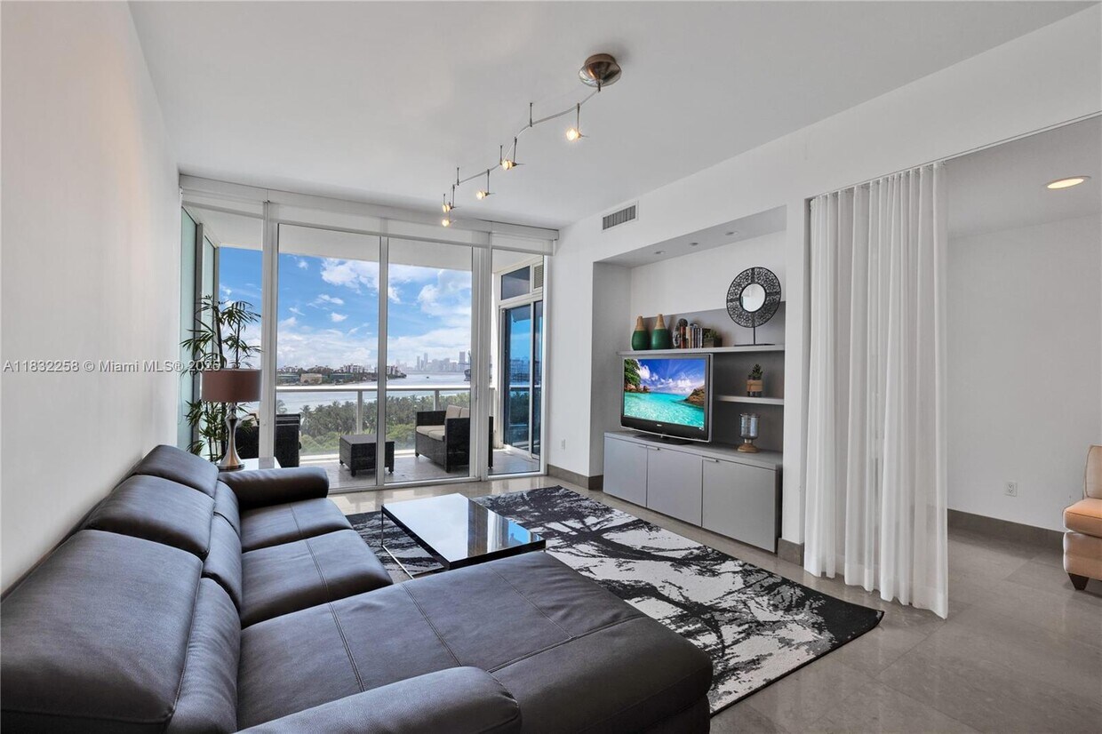 Foto principal - 100 South Pointe Dr