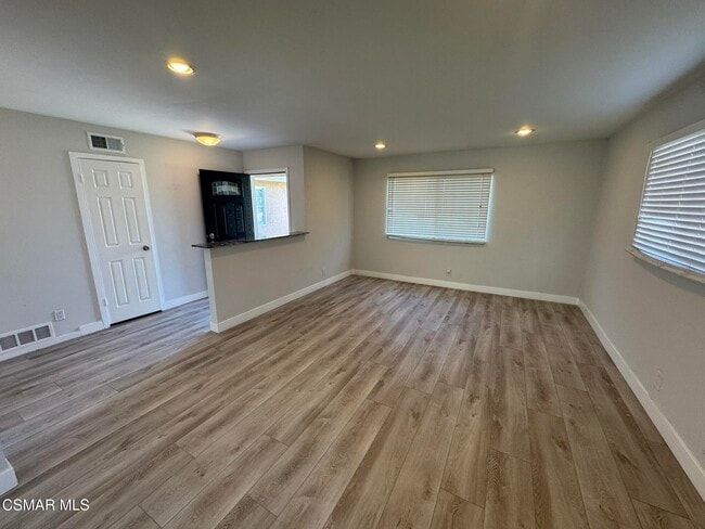 Foto del edificio - 22630 Gilmore St