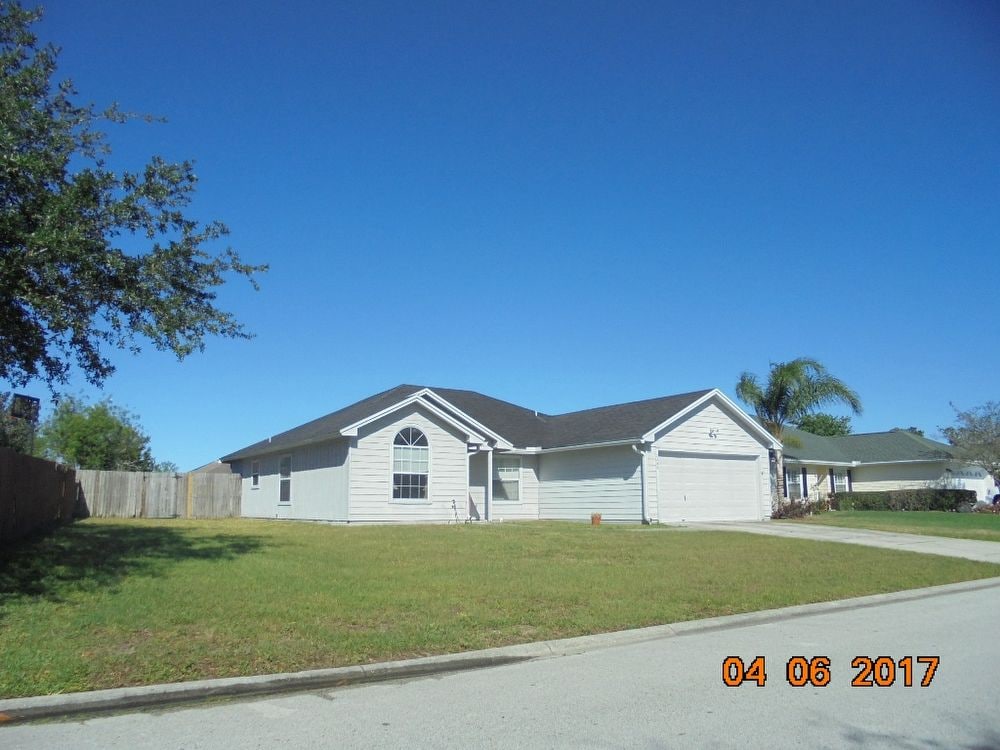 Primary Photo - 2288 Luana Dr E