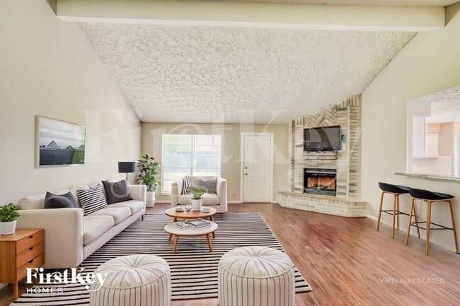 Building Photo - 15706 Tammany Ln