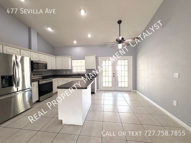 Building Photo - 477 Sevilla Ave