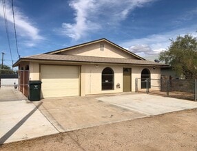 Building Photo - 2313 Phoenix Ave
