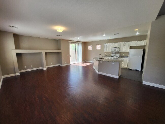 Foto del edificio - 8116 Retriever Ave