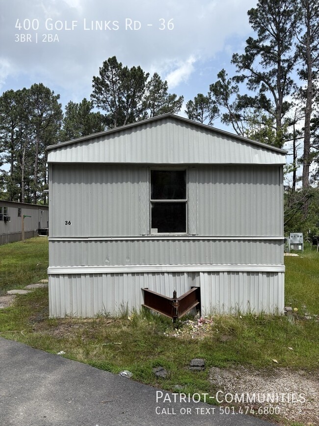 Building Photo - 400 Golf Links Rd