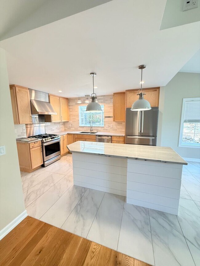 Foto del edificio - Beautiful 3 Bedroom Home in Northwest Reno