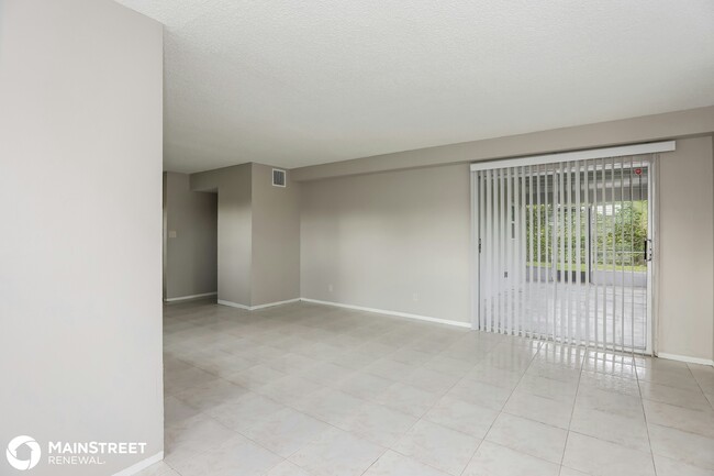 Foto del edificio - 6209 NW 9th Ct