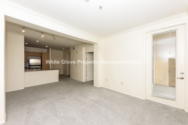 Foto del edificio - Wonderful 1 Bedroom in Irvine Watermarke C...