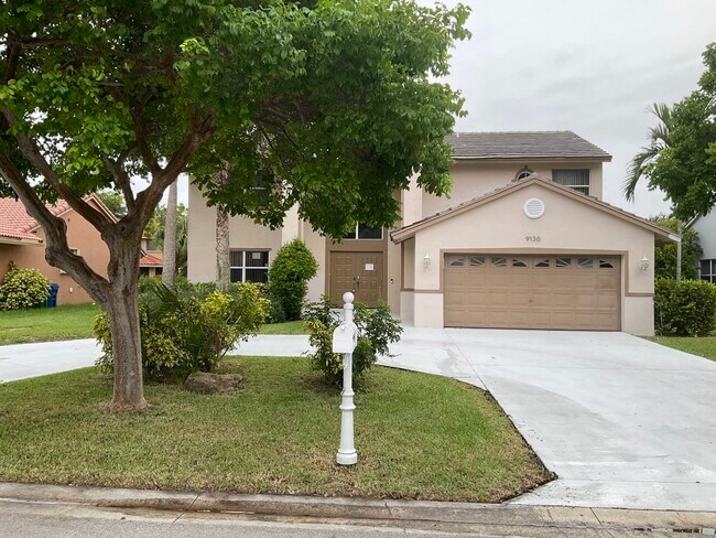 Building Photo - 9130 NW 44th Ct