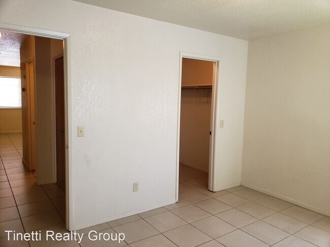 Building Photo - 1724 Elayne Dr
