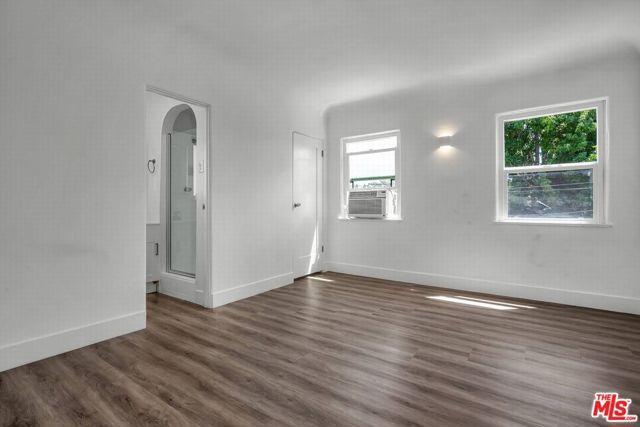 Foto principal - 7934 4th St