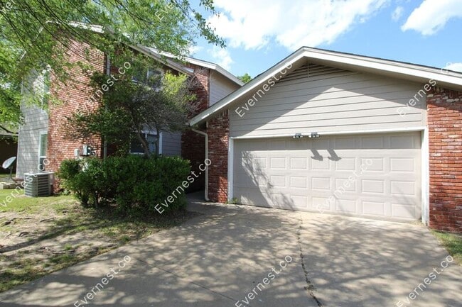 Building Photo - 8131 E 65th Pl