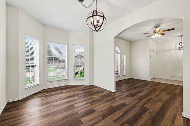 Building Photo - 5506 San Marino Dr