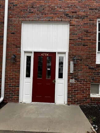 Building Photo - 4706 Cass St