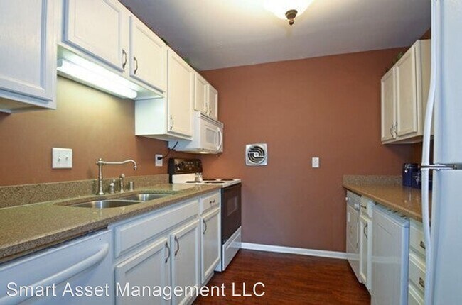 Building Photo - 3 br, 1.5 bath House - 524 Laurel Lake Rd....