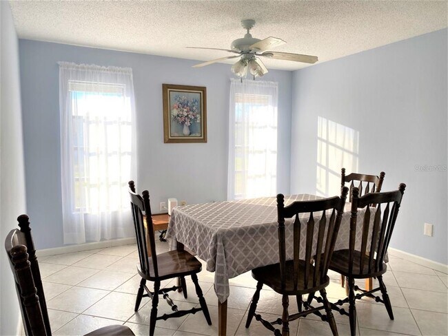 Foto del edificio - 54 Mark Twain Ln