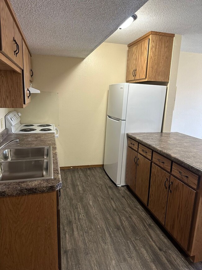 Foto del edificio - Newly Remodeled 4 Bedroom