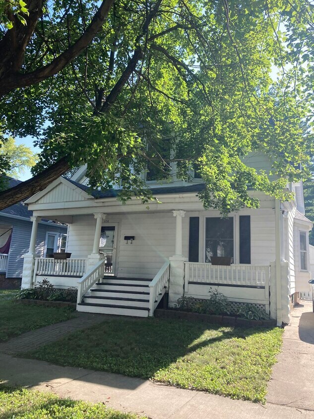 Primary Photo - 836 S English Ave