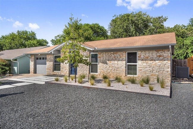 Building Photo - 2508 Cockburn Dr