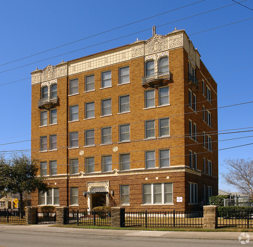 Primary Photo - San Pedro Arms Apartments