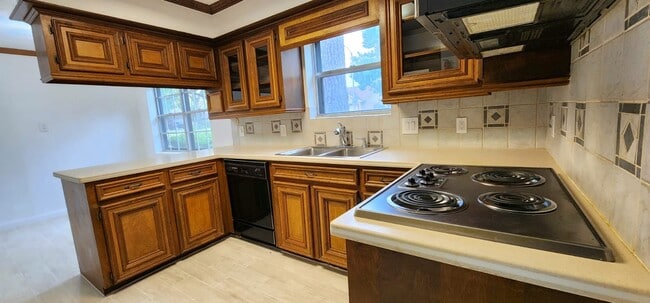 Building Photo - 5727 Arbor Vitae Dr