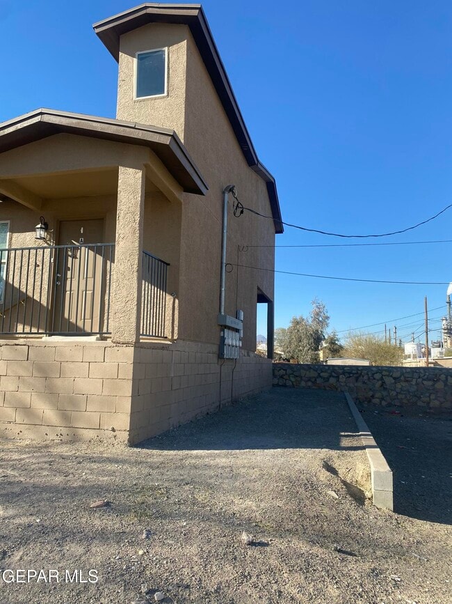Building Photo - 108 N Gibraltar Dr