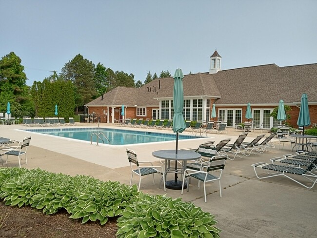 Building Photo - 56164 Troon N