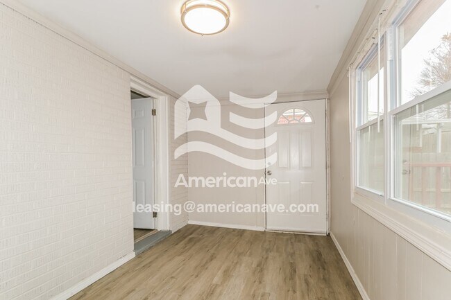 Foto del edificio - 2370 S Milton Ave