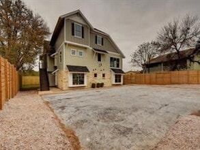 Building Photo - 11805 Alpheus Ave