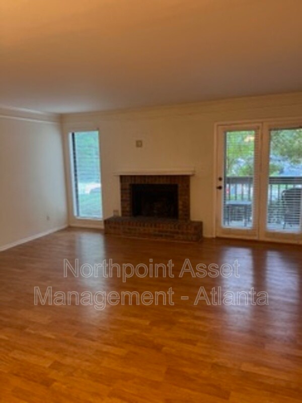 Foto del edificio - 803 Tuxworth Cir