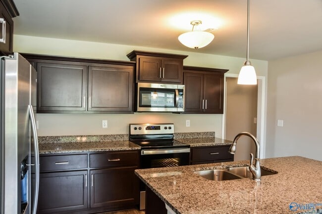 Foto del edificio - 107 Ocean Springs Ave