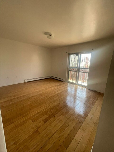 Foto del edificio - 2905 Grace Ave