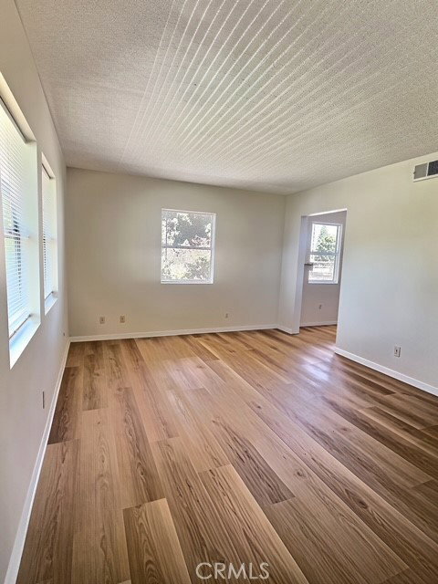 Building Photo - 26420 Pineknoll Ave