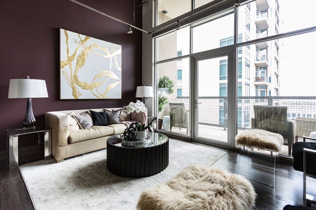 Interior Photo - Mirasol Park Lane