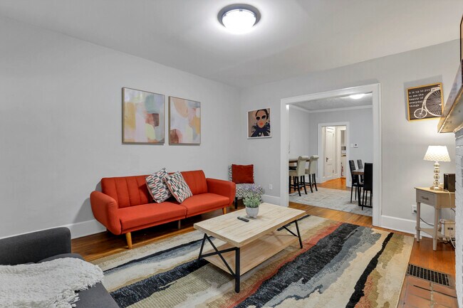 Foto del edificio - 1479 Bryden Rd