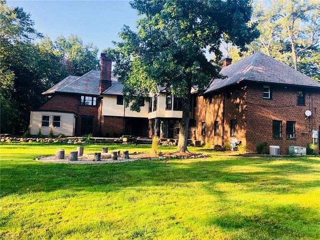 Building Photo - 16600 S Park Blvd