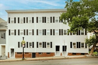 Building Photo - 377 Bunker Hill St