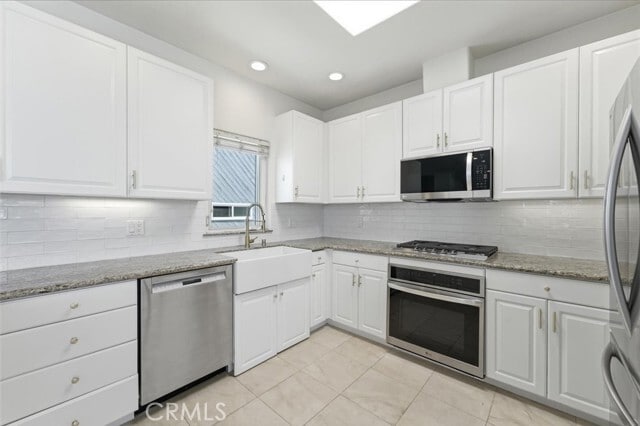 Building Photo - 935 1st St