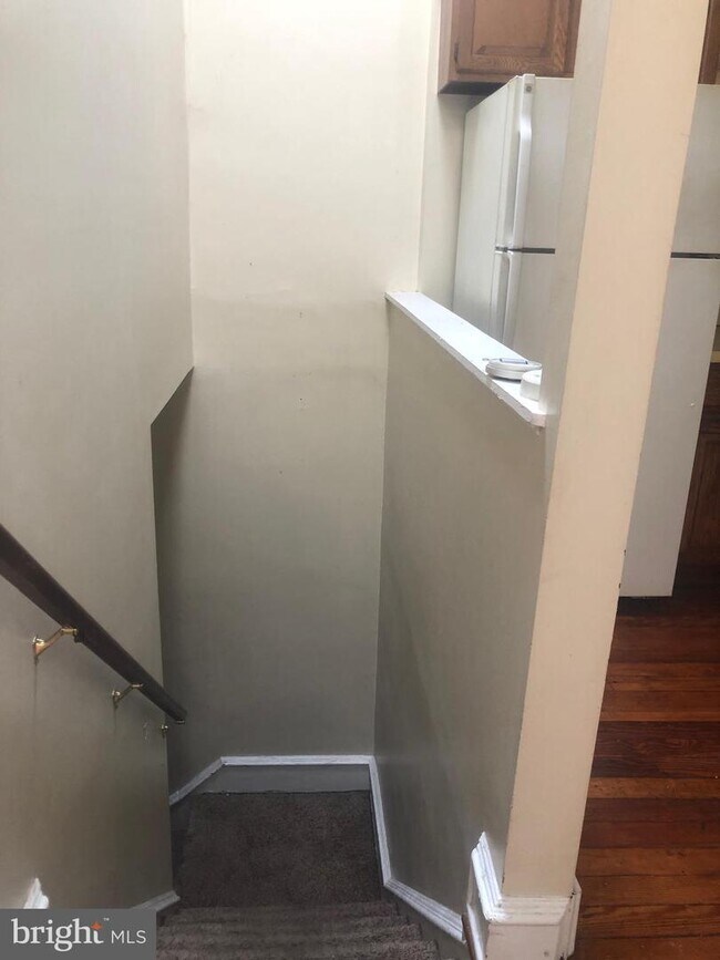 Foto del edificio - 404 W 20th St