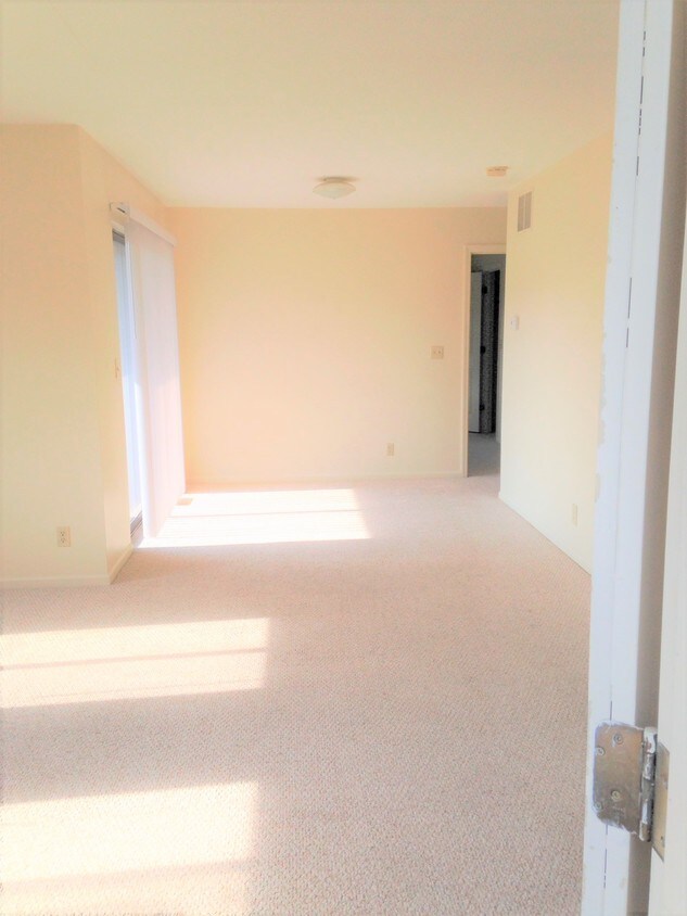 Primary Photo - 202 W Union St