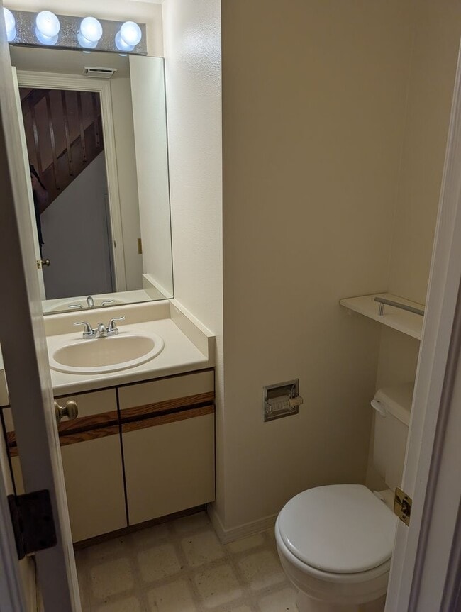Building Photo - 3448 Atlantic Dr