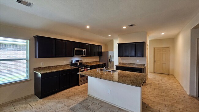 Foto del edificio - 23707 Water Hickory Dr