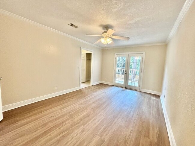 Foto del edificio - 10017 Foxrun Rd