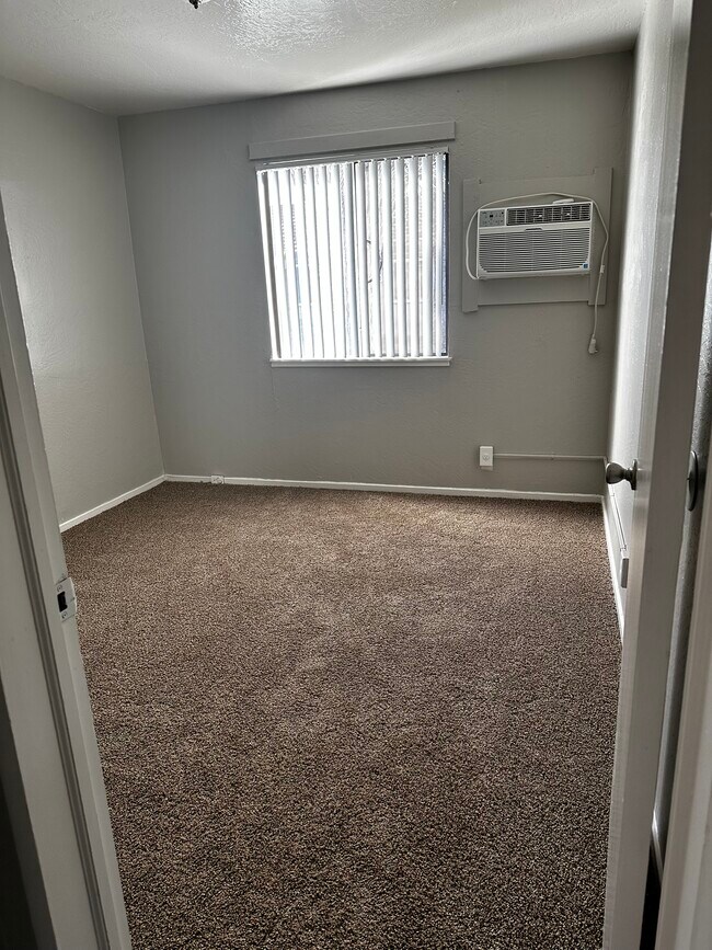 Red Robin Apartments Apartments in Sacramento, CA