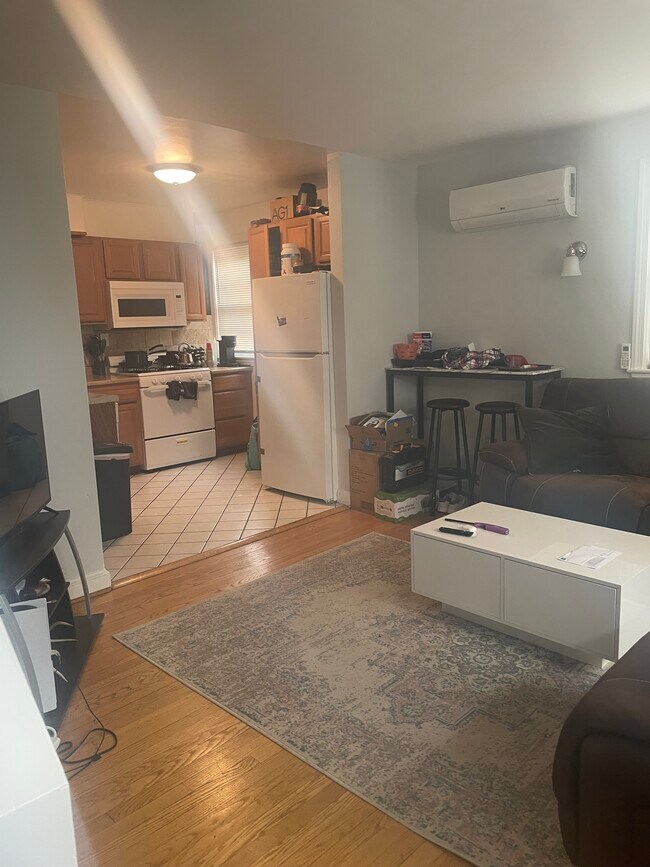 Foto del edificio - 633 N Nelson St